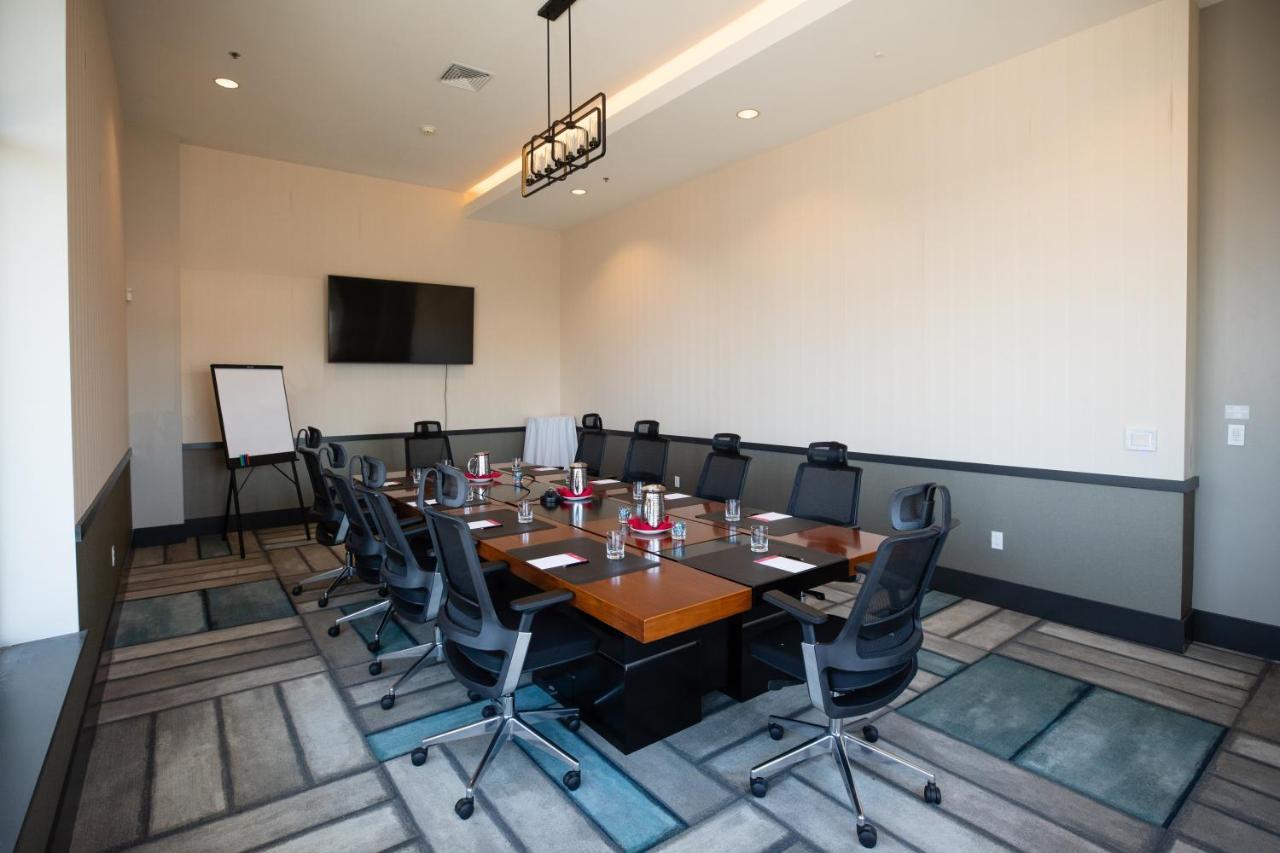 Hotel Indigo Seattle Everett Waterfront Place By Ihg Екстериор снимка
